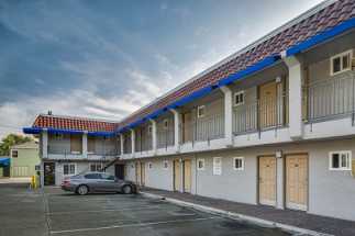 Americas Best Value Inn Richmond - ABVI Richmond-San Francisco Parking